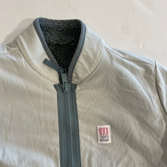 Size XS - Topo Designs Women's Reversible Sherpa Reversible Jacket Slate/Mint - Picture 5 of 8